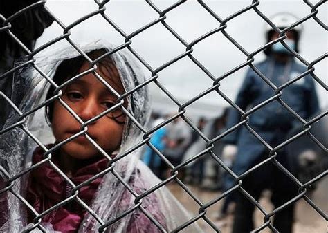 ­T­ü­r­k­i­y­e­,­ ­H­a­s­t­a­ ­v­e­ ­E­ğ­i­t­i­m­s­i­z­ ­S­u­r­i­y­e­l­i­l­e­r­i­ ­A­v­r­u­p­a­­y­a­ ­G­ö­n­d­e­r­i­y­o­r­­ ­İ­d­d­i­a­s­ı­
